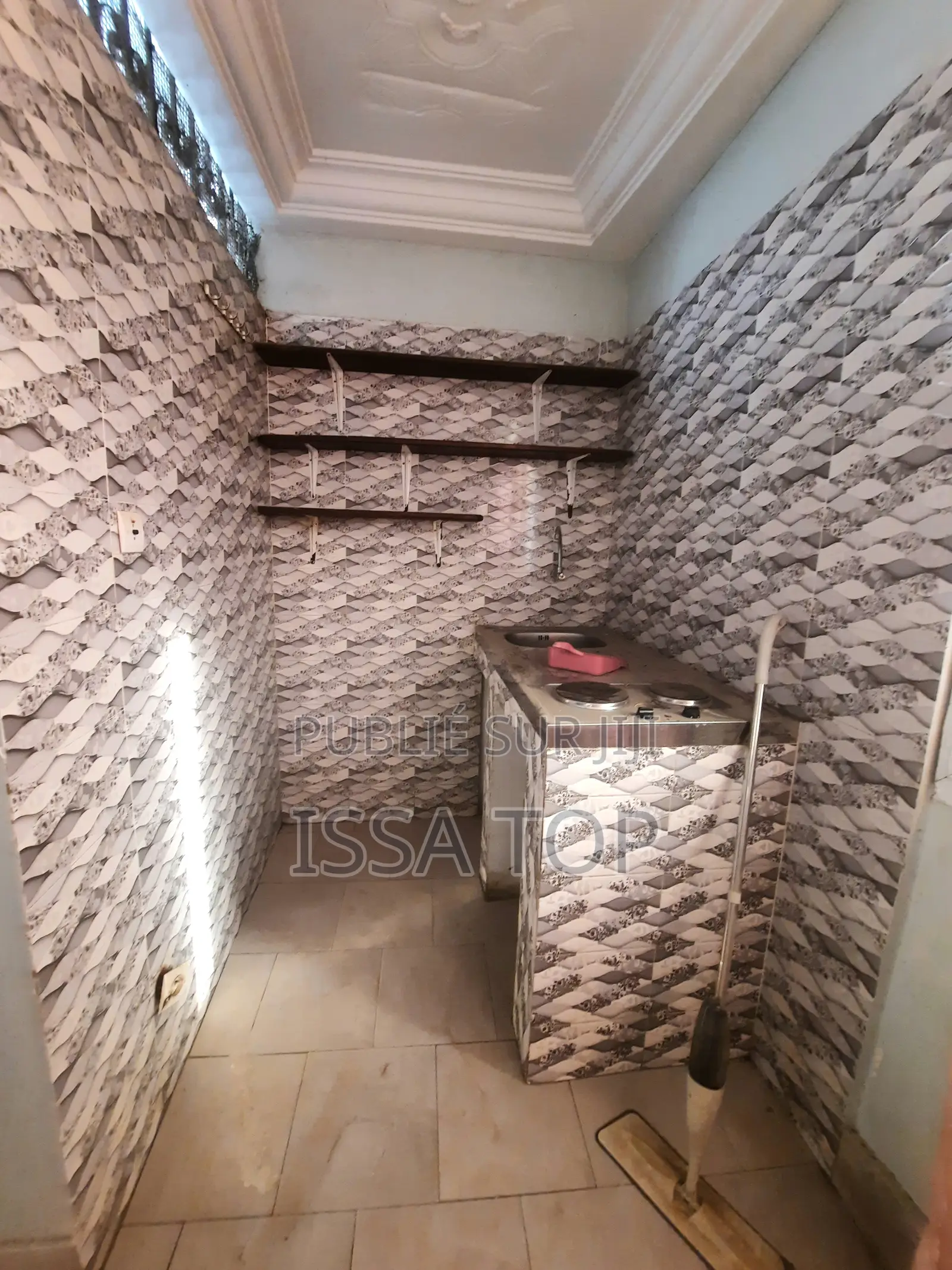 1chbre Appartement dans Patte d'Oie à Louer