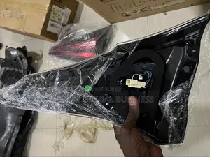 Feu Arrière Toyota Rav4