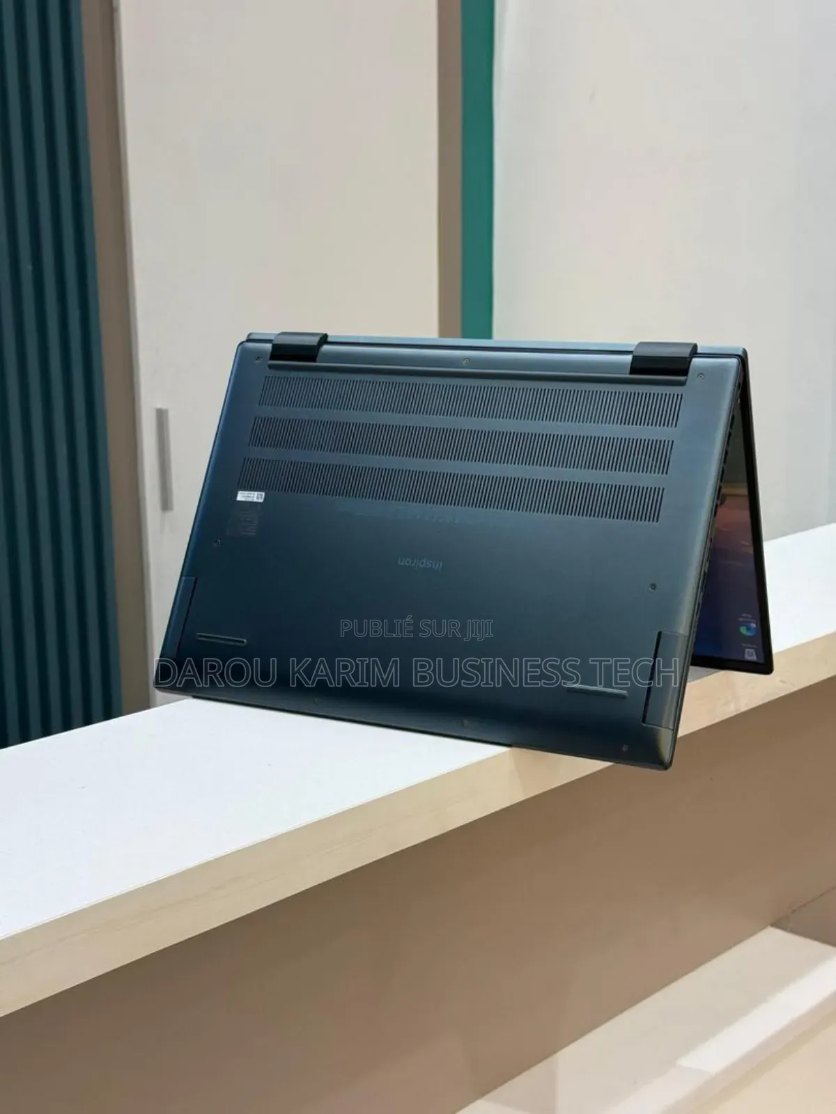 New Dell Inspiron 16 5620 16GB Intel Core I7 SSD 512GB