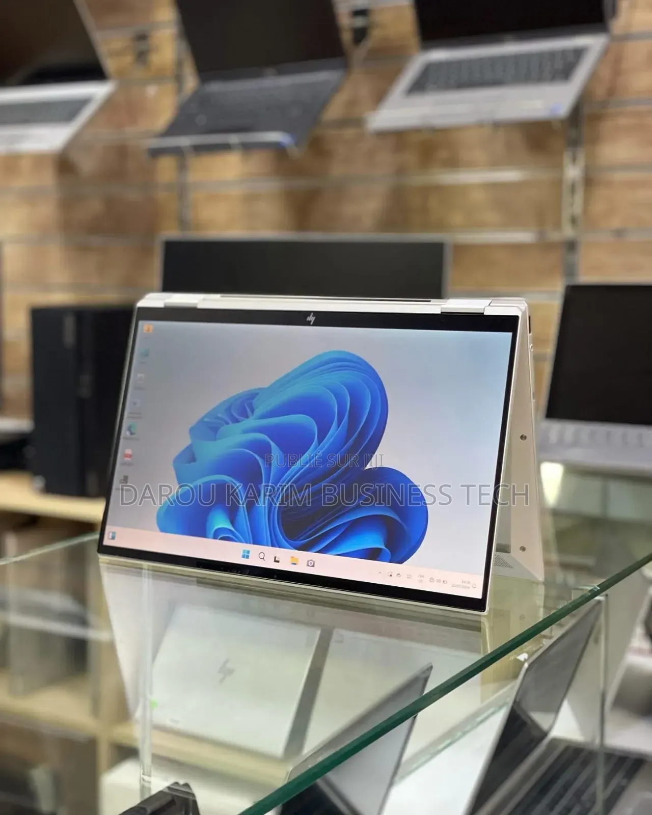 New HP EliteBook X360 1040 G7 16GB Intel Core I7 SSD 512GB