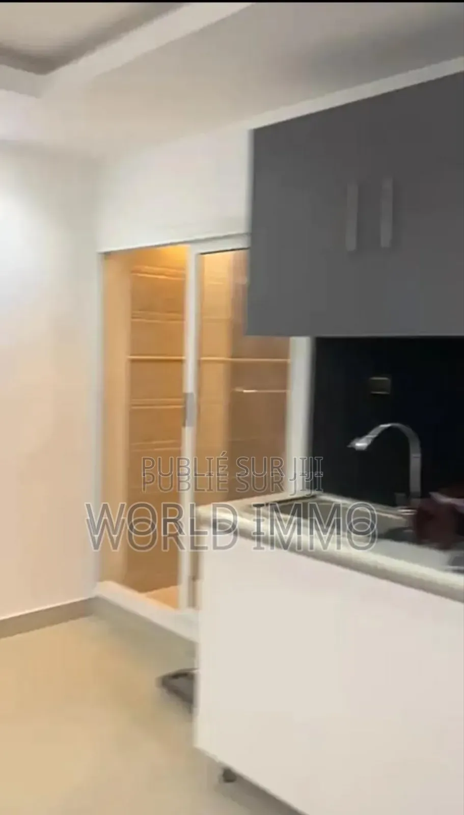 1chbre Mini-plat dans Para, Ouakam à Louer