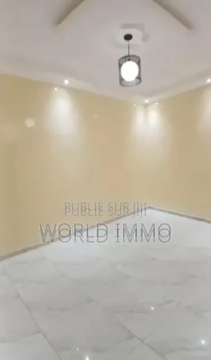 3chbre Appartement dans Le Luxe, Ouakam à Louer