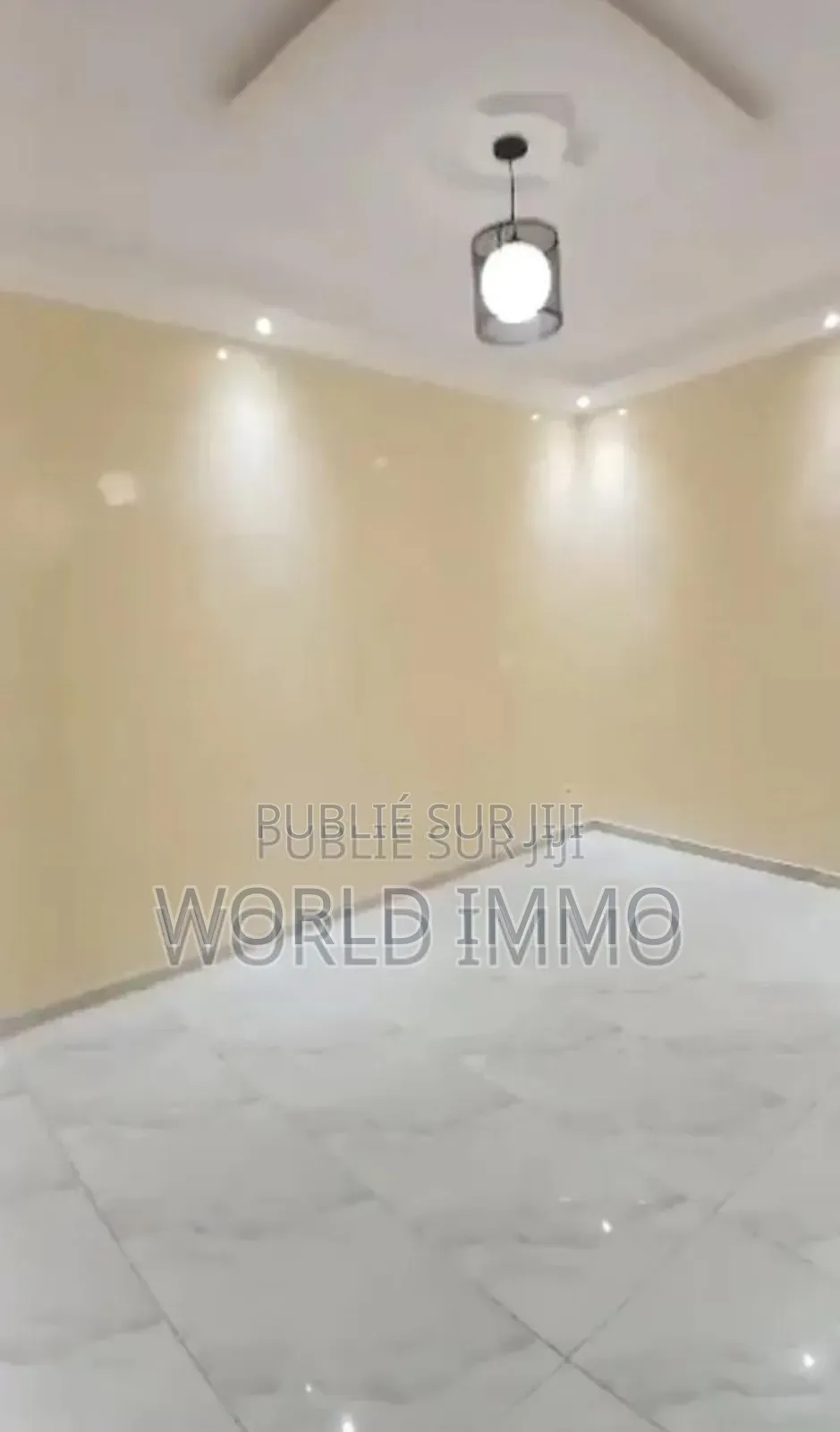 3chbre Appartement dans Le Luxe, Ouakam à Louer