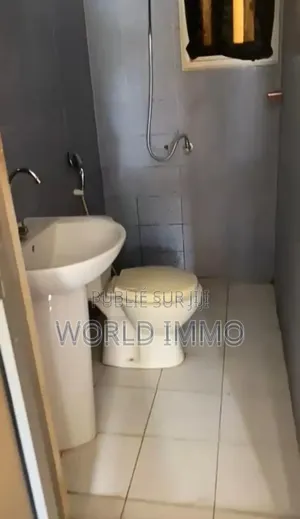 1chbre Mini-plat dans Ngor à Louer