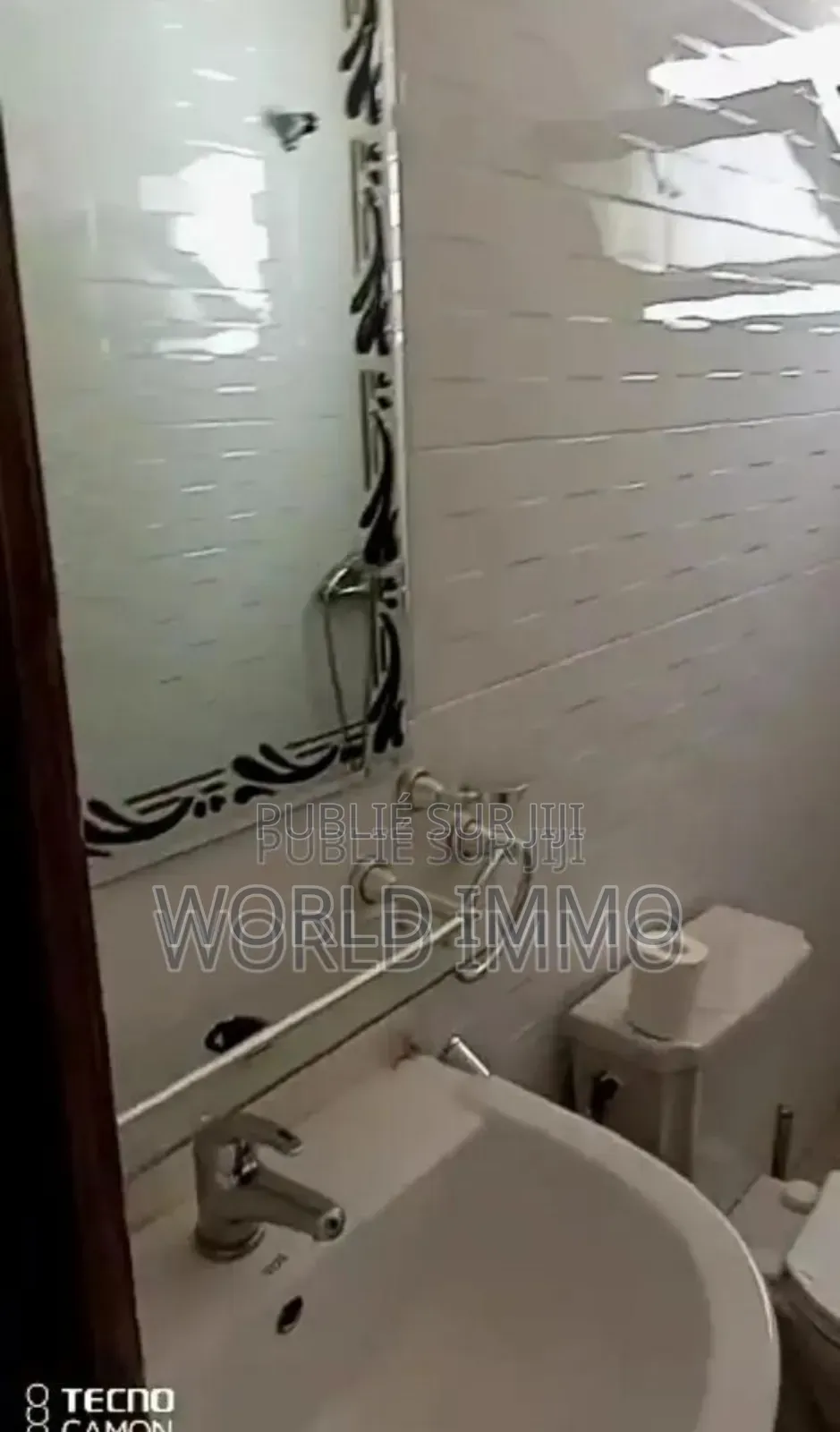 3chbre Appartement dans Lindo, Almadies à Louer