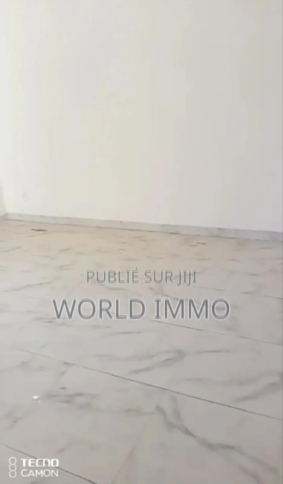 3chbre Appartement dans Lindo, Almadies à Louer