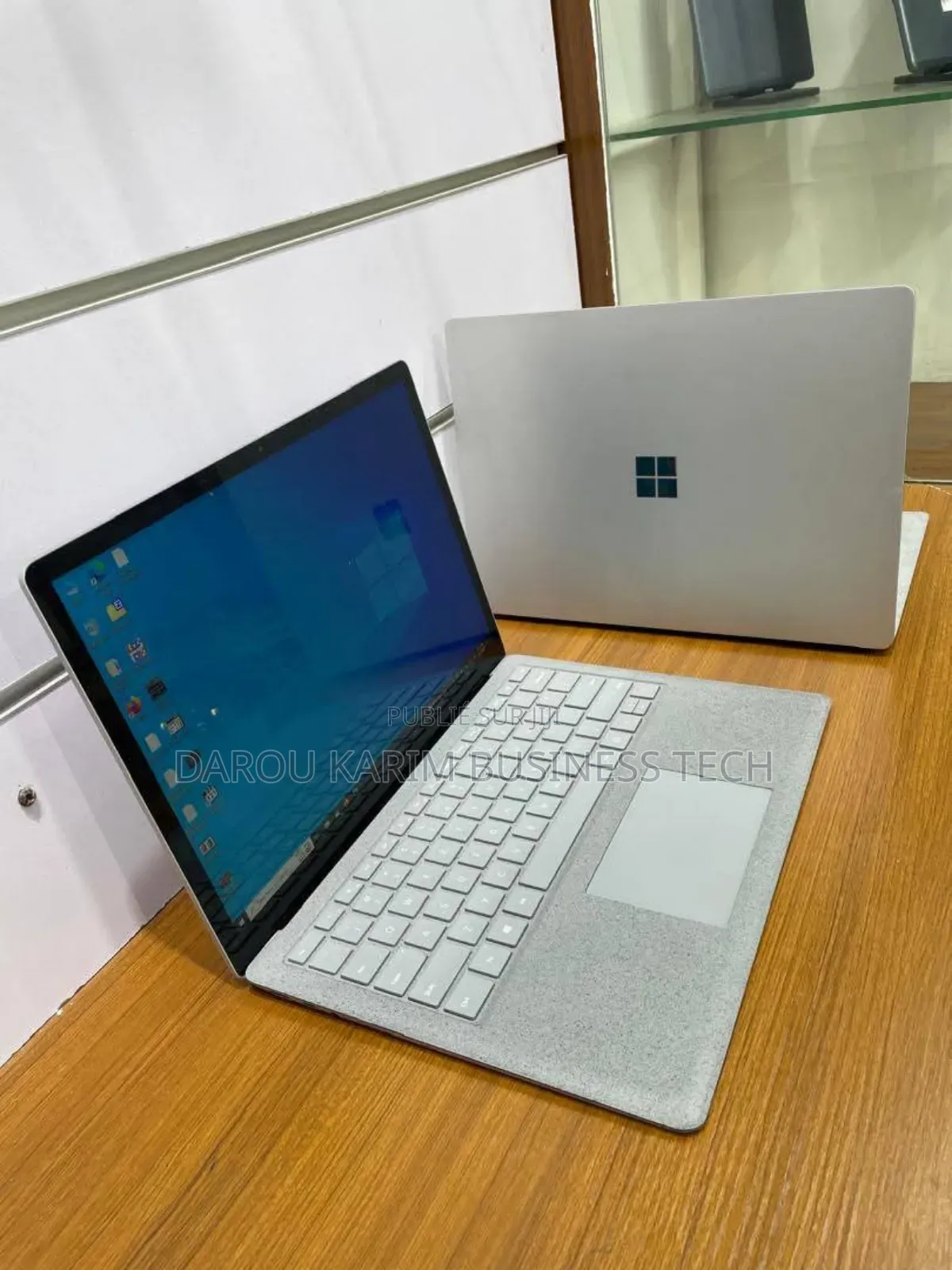 New Microsoft Surface Laptop 2 8GB Intel Core I5 SSD 256GB