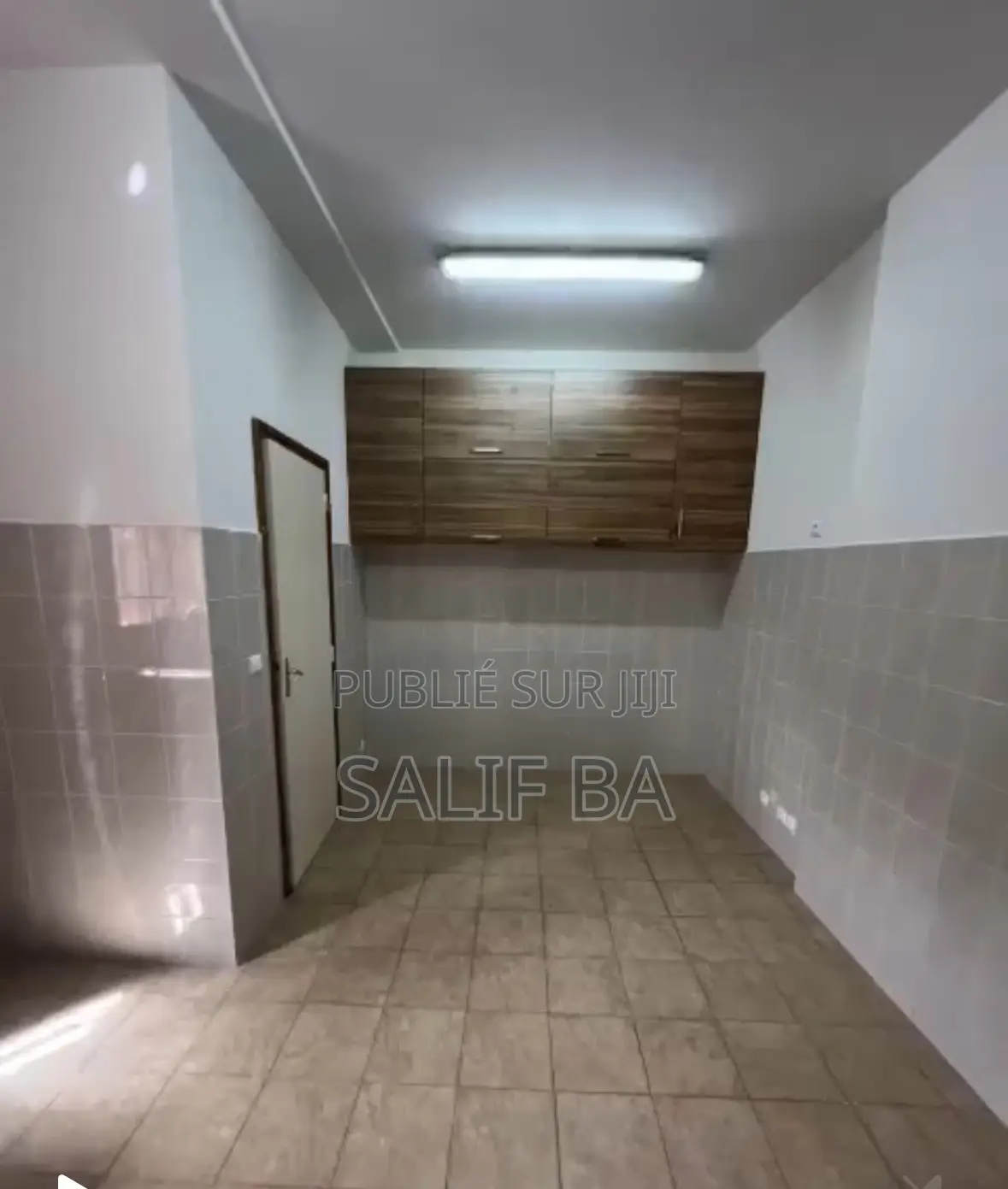 4chbre Villa dans Yoff à Vendre
