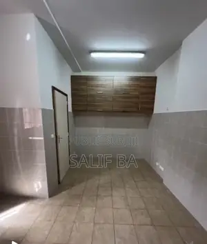 4chbre Villa dans Yoff à Vendre