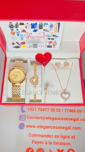 Coffret Cadeau Montre Femme- Collier-Bague-Boucles-Bracelet