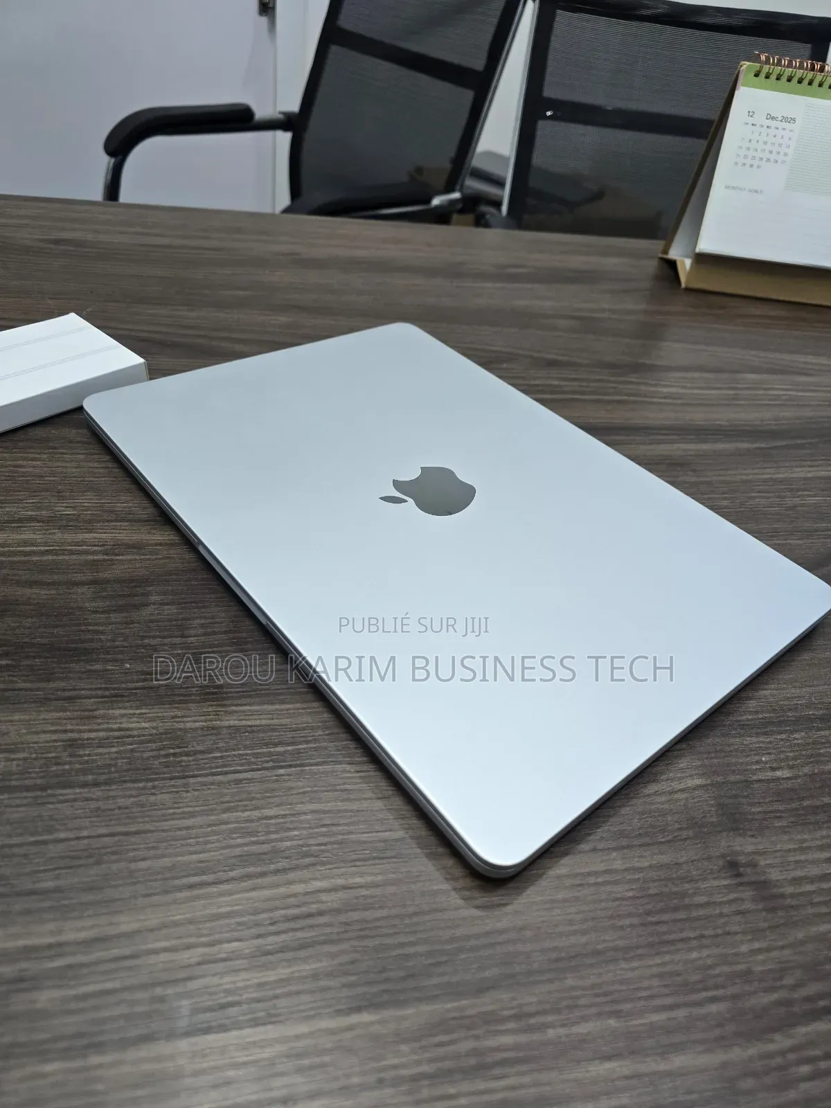 New Apple MacBook Air 2024 M3 13-Inch 24GB Apple M3 SSD 2T