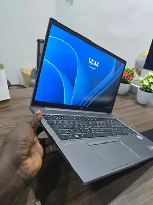 New HP Zbook Fury 15 G7 16GB Intel Core I7 SSD 512GB