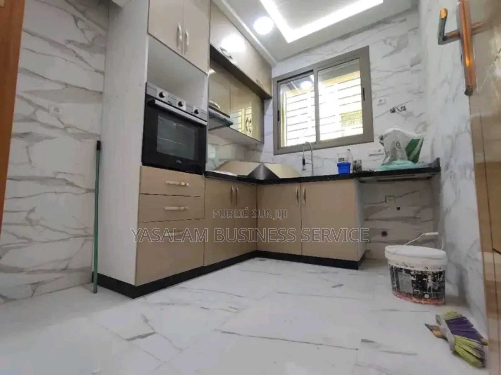 3chbre Appartement dans Yasalam Busines, Almadies à Louer