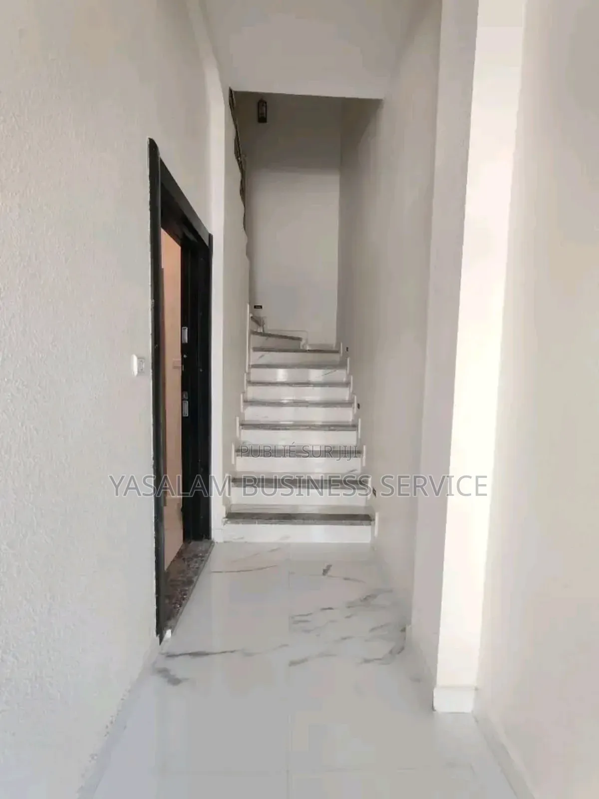 3chbre Appartement dans Yasalam Busines, Almadies à Louer