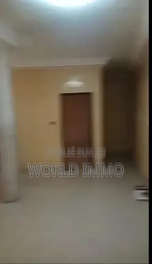 4chbre Appartement dans Jo, Yoff à Louer