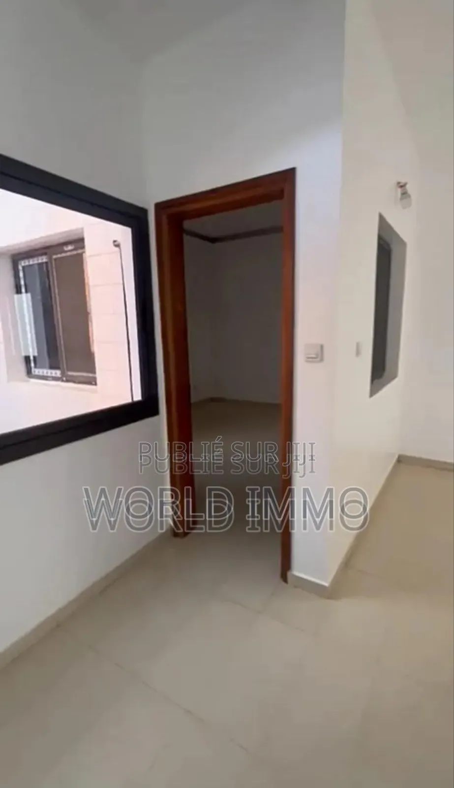 3chbre Appartement dans Gere, Ouakam à Louer