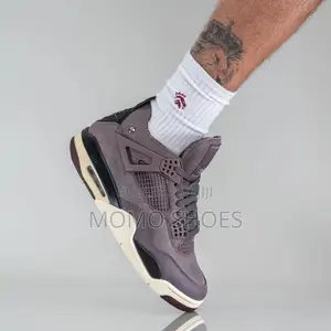 Chaussures Jordan4