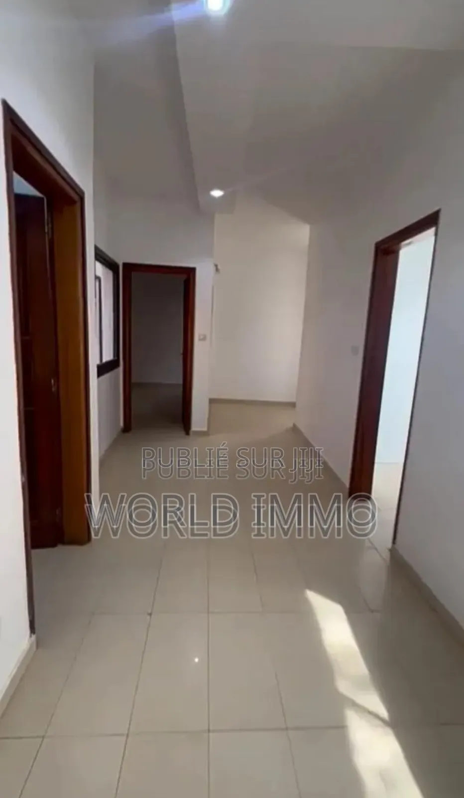 3chbre Appartement dans Gere, Ouakam à Louer