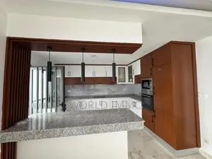 5chbre Villa dans Lalia, Mermoz Sacré-Cœur à Louer