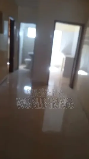 3chbre Appartement dans Lily, Yoff à Louer