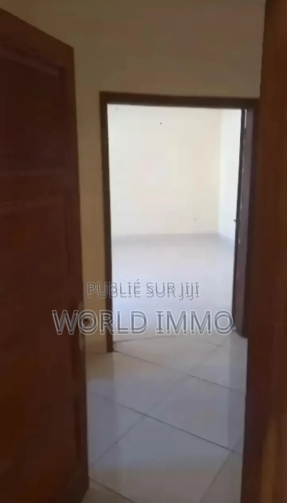 3chbre Appartement dans Lily, Yoff à Louer