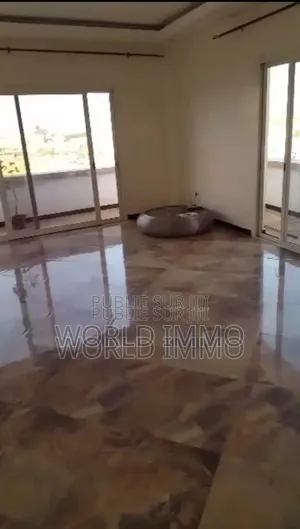 3chbre Appartement dans Laca, Almadies à Louer