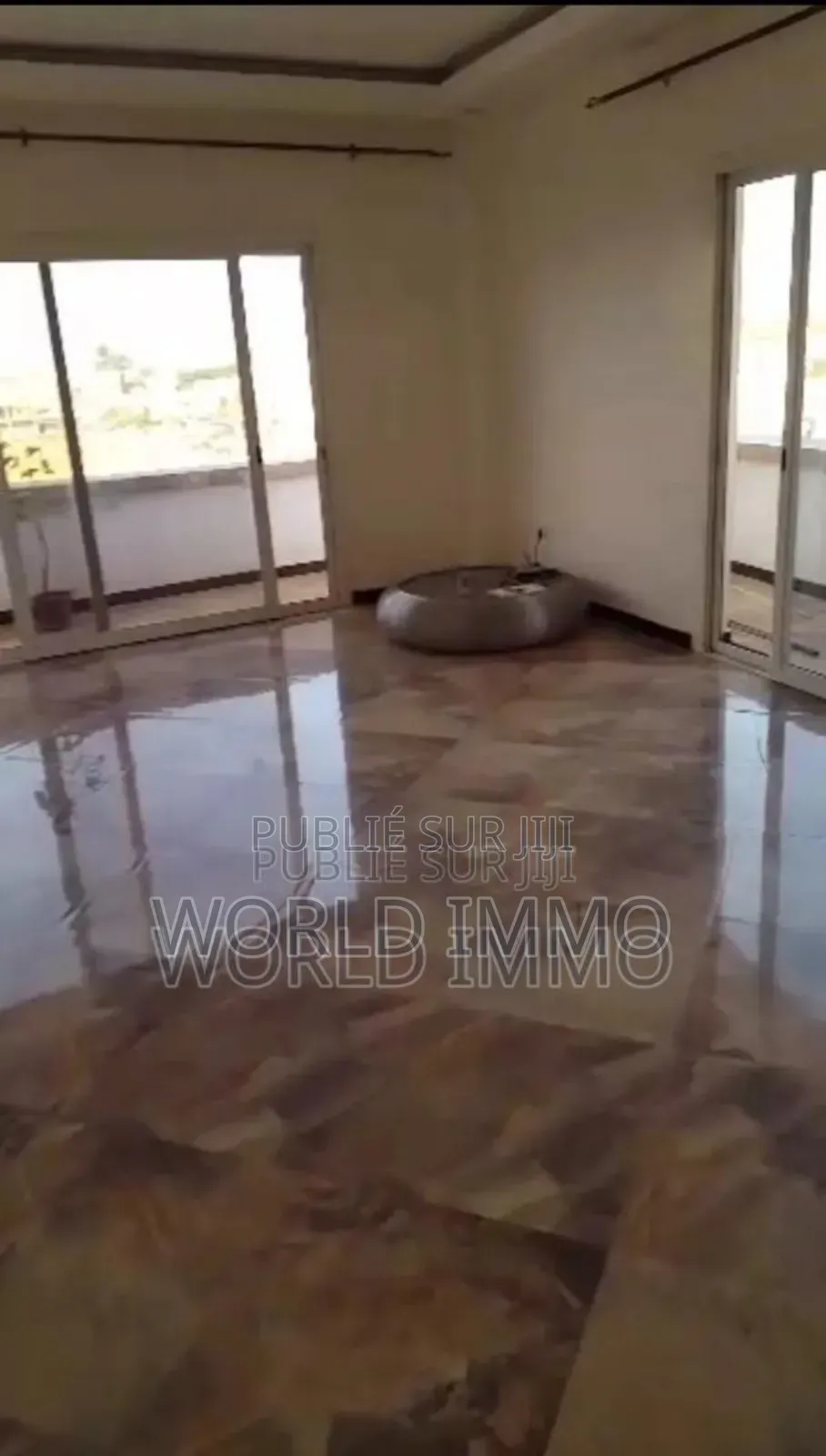 3chbre Appartement dans Laca, Almadies à Louer