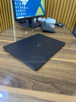 Photo - New Microsoft Surface Laptop 2 16GB Intel Core I7 SSD 512GB