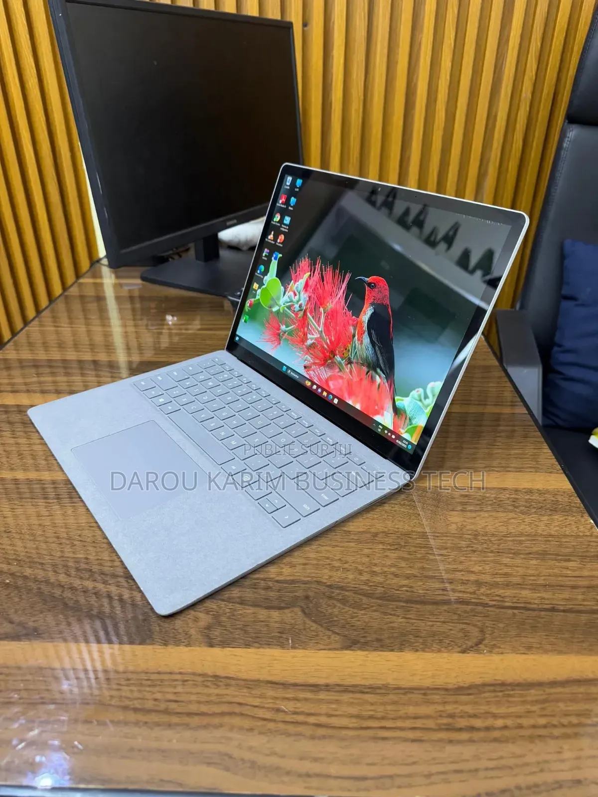 New Microsoft Surface Laptop 3 8GB Intel Core I5 SSD 256GB