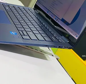 New Ordinateur Portable HP Dragonfly G2 16GB Intel Core I7 SSD 512GB