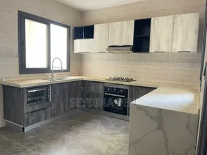 3chbre Appartement dans Immeuble Excellence, Almadies à Louer