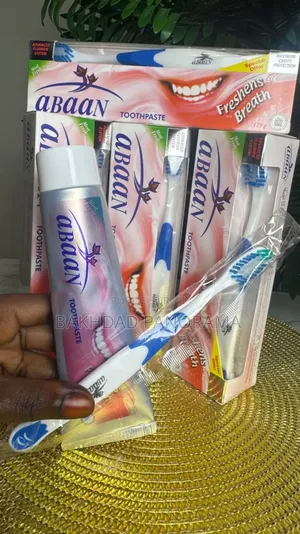 PACK FAMILIALE DE Patte Dentifrice Abaan Avec Brosse a Dent