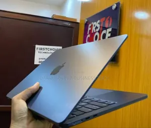 New Apple MacBook Air 2022 M2 8GB Apple M2 SSD 512GB