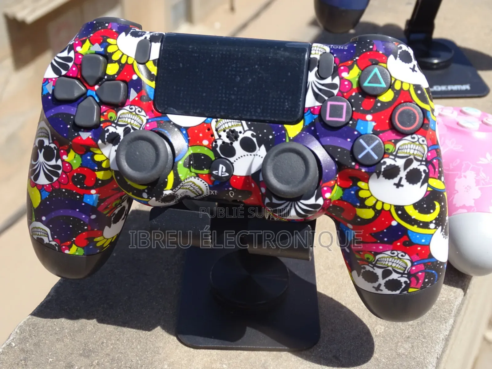 Manette  Ps4 Neuf Très Bonne Qualité.