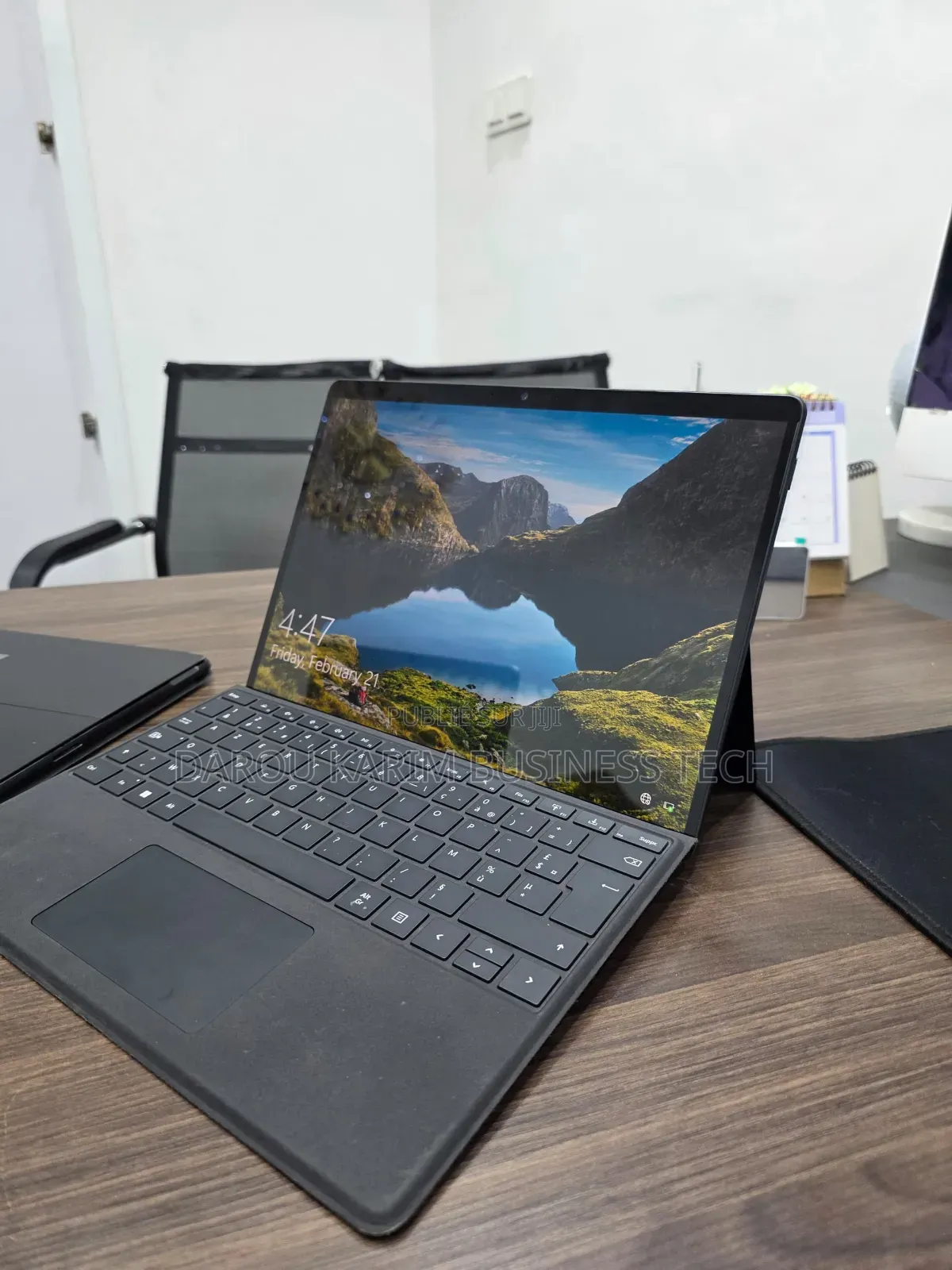 New Microsoft Surface Pro 8 8GB Intel Core I5 SSD 256GB