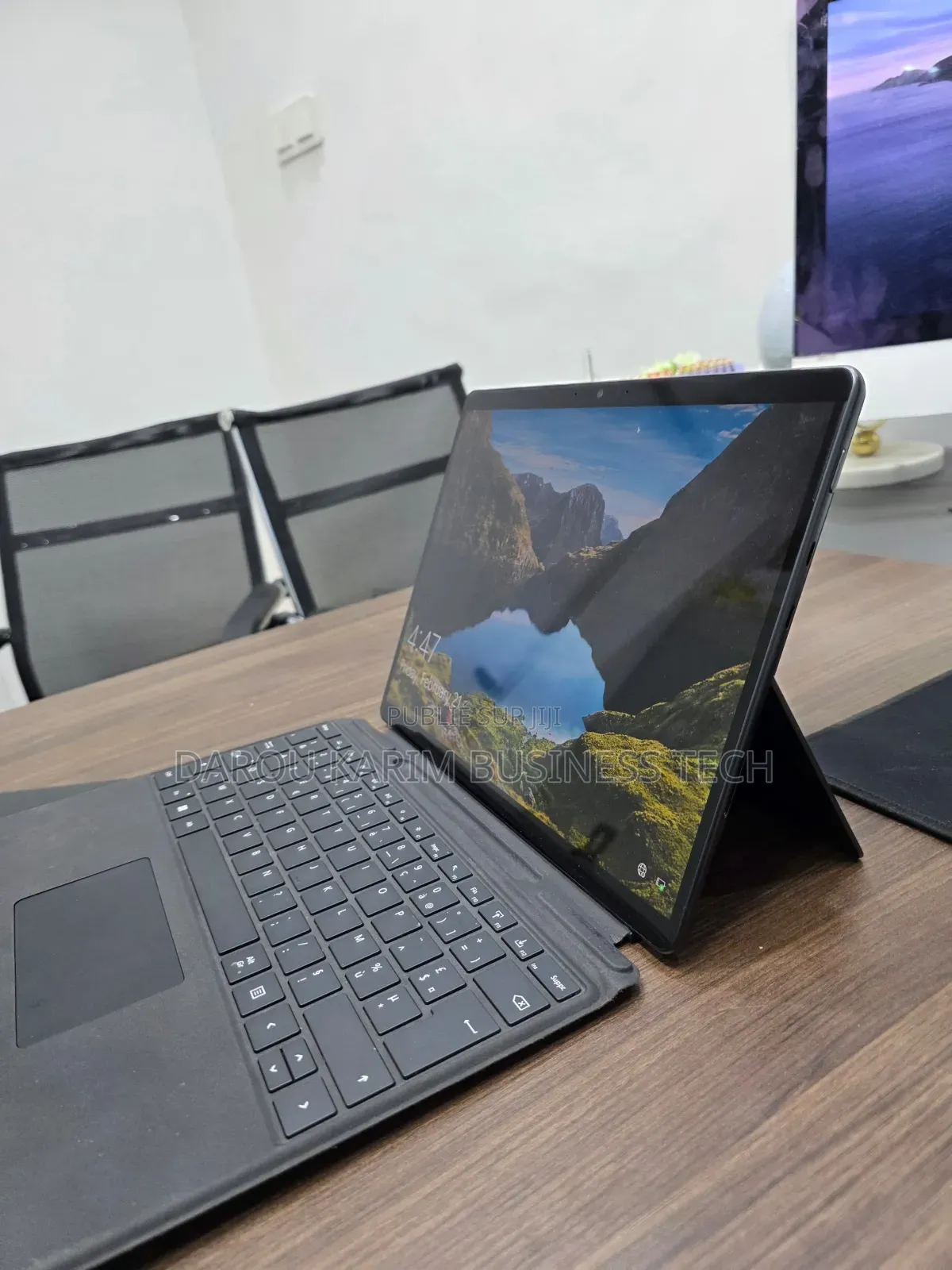 New Microsoft Surface Pro 8 8GB Intel Core I5 SSD 256GB