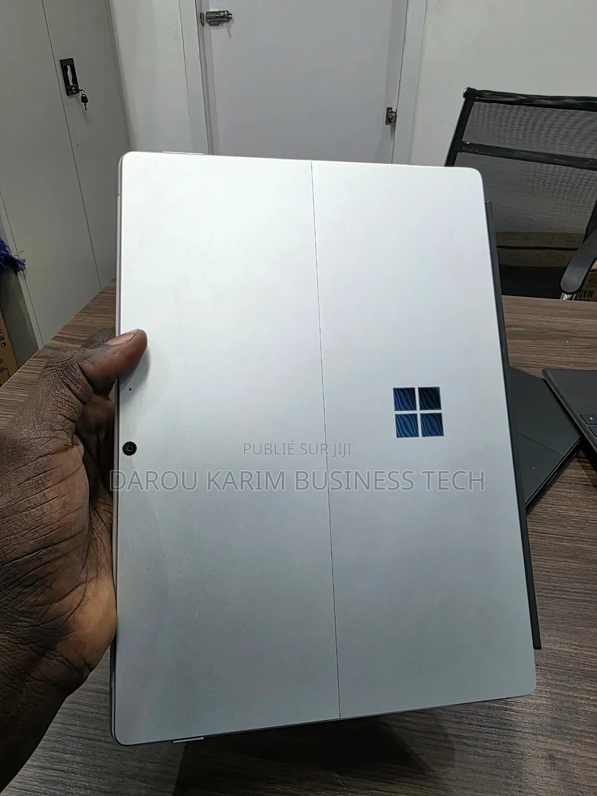 New Microsoft Surface Pro 8 8GB Intel Core I5 SSD 256GB