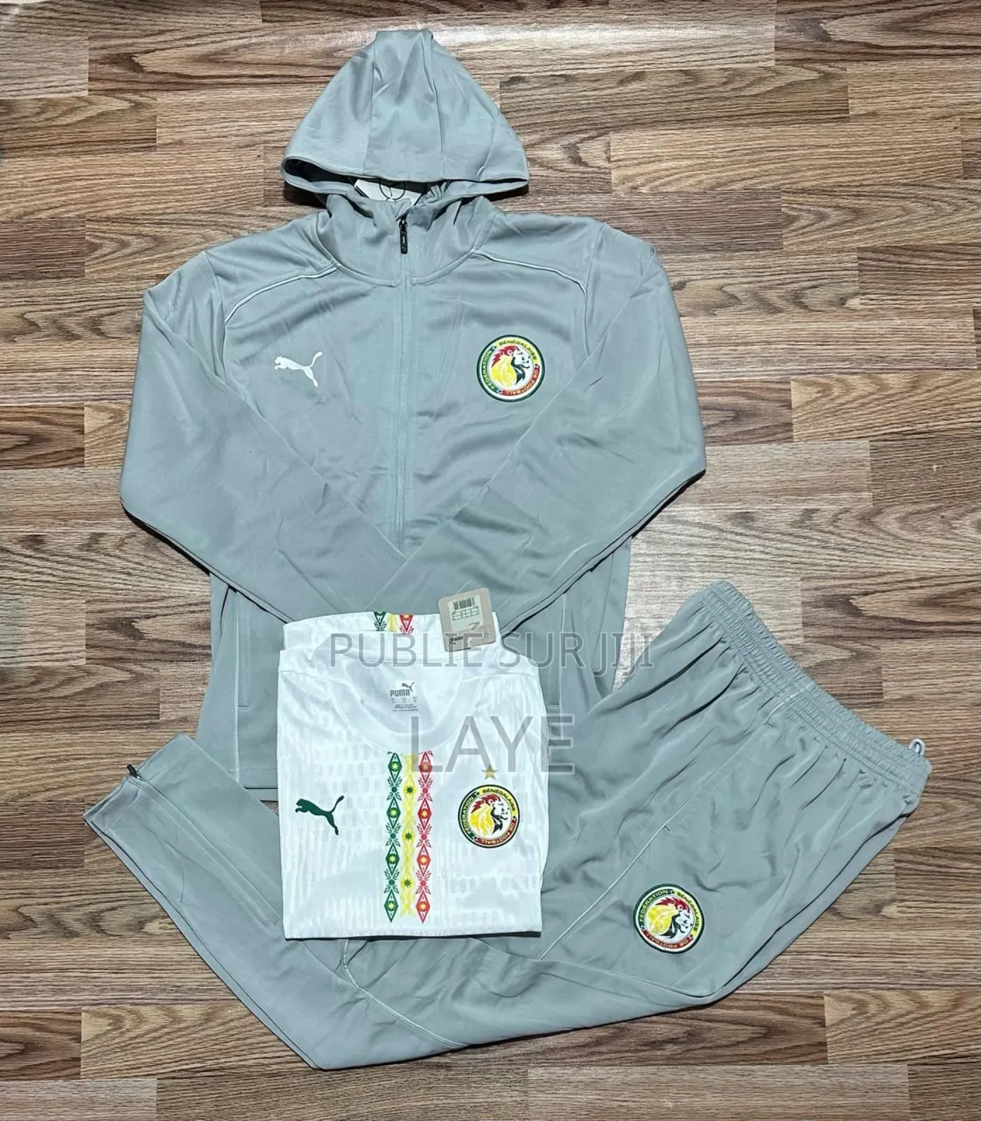 Ensemble Survêtement Capuchon