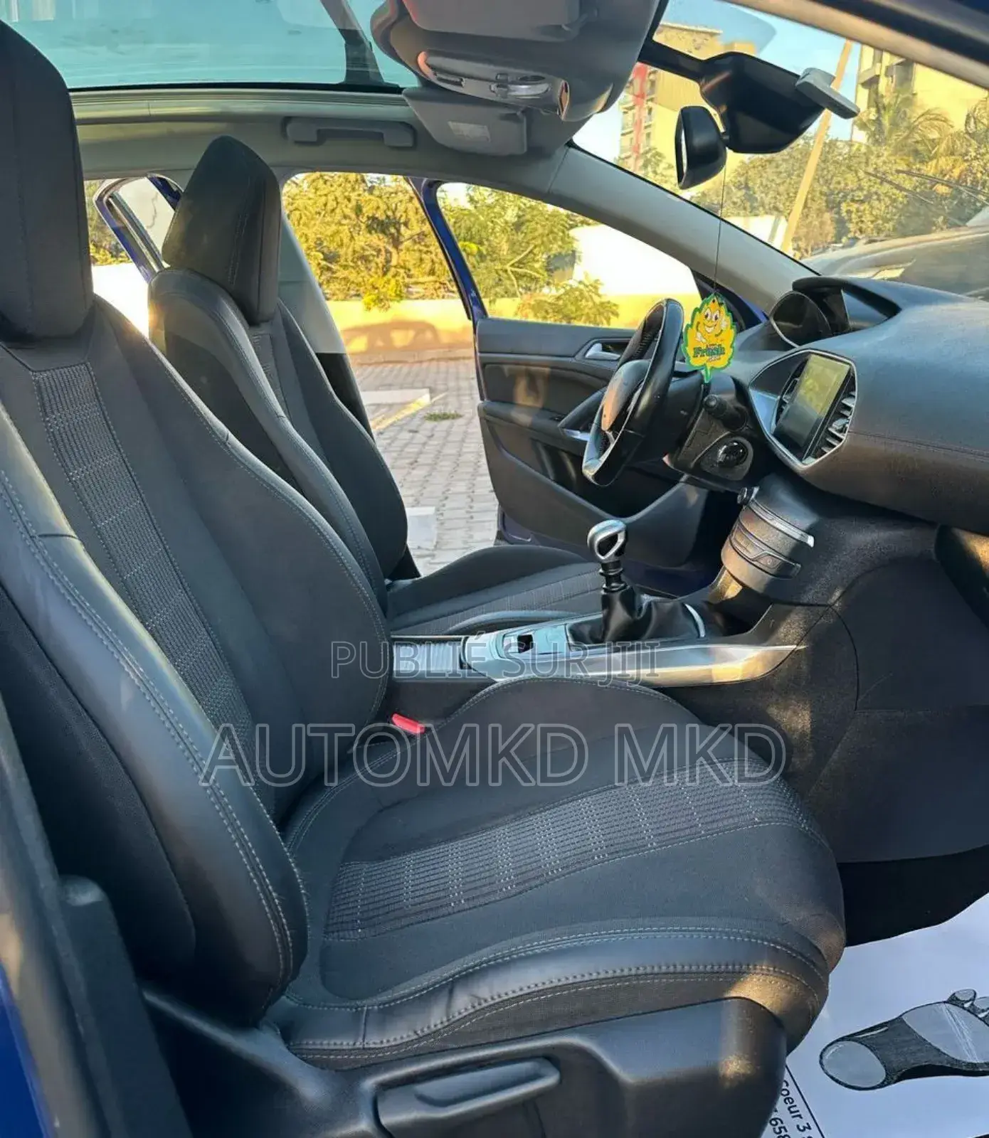 PEUGEOT 308 2019 Bleu