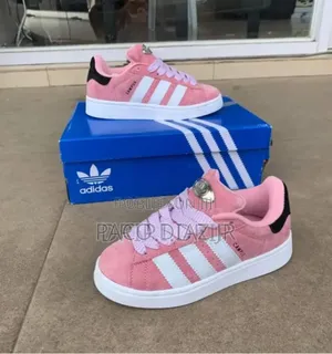 Chaussures De Type Campus