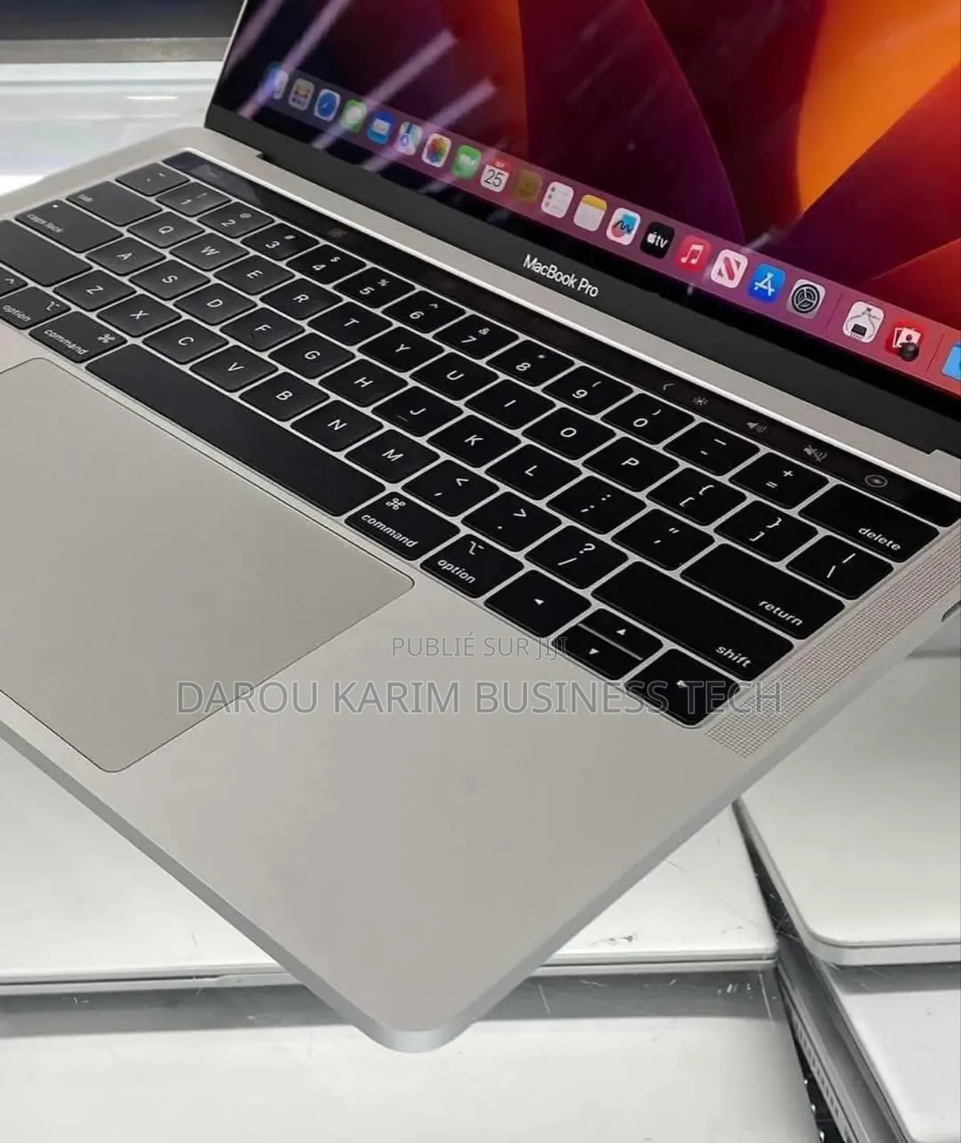 New Apple MacBook Pro 2017 16GB Intel Core I5 SSD 256GB