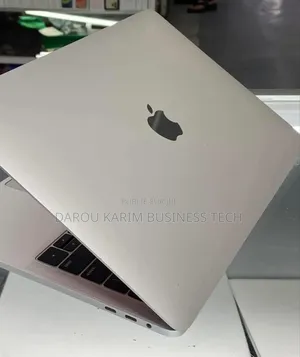 New Apple MacBook Pro 2017 16GB Intel Core I5 SSD 256GB