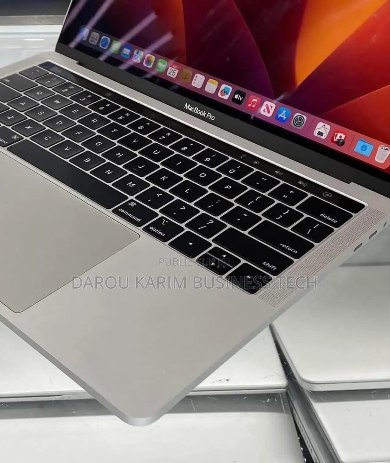 New Apple MacBook Pro 2017 16GB Intel Core I5 SSD 256GB