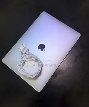 New Apple MacBook Pro 2017 16GB Intel Core I5 SSD 256GB