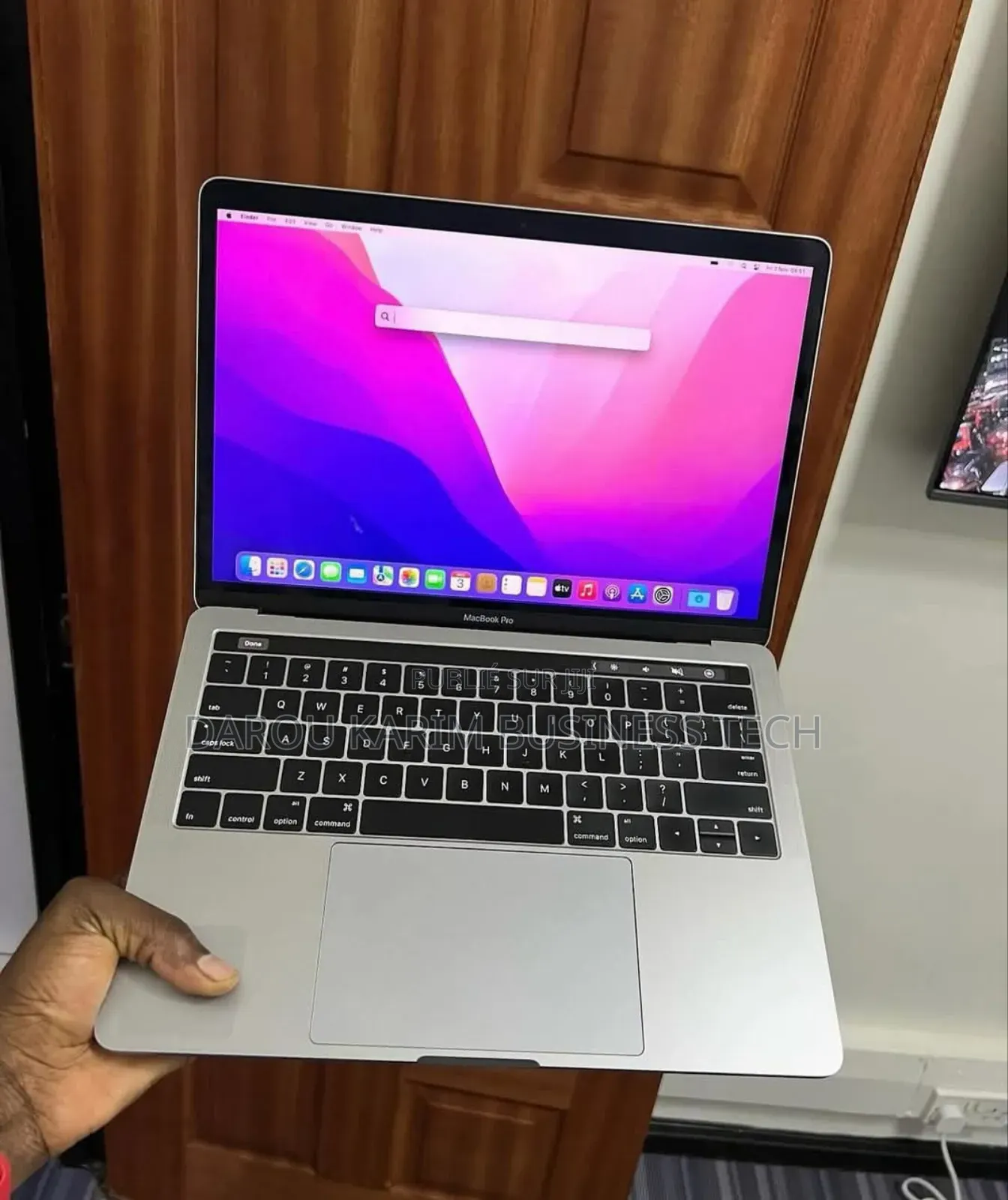 New Apple MacBook Pro 2017 16GB Intel Core I5 SSD 256GB