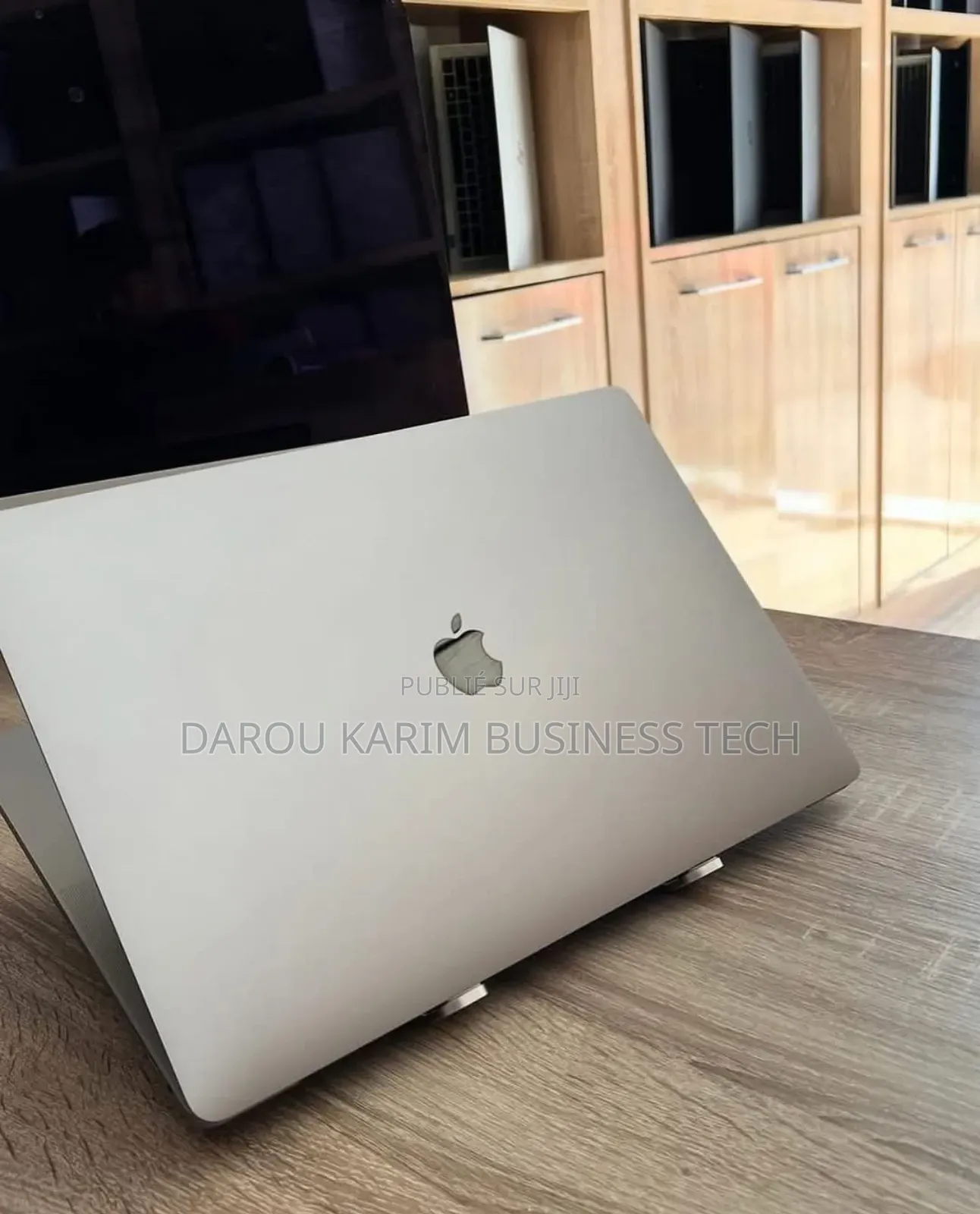 New Apple MacBook Pro 2017 16GB Intel Core I7 SSD 1T