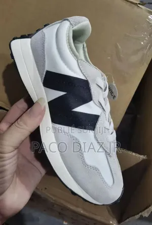 New Balance 327 Sneakers