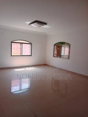 3chbre Appartement dans Groupe Refuge, Almadies à Louer