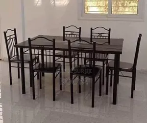 Photo - Table À Manger