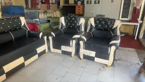 Salonq en Semicuire Cuire